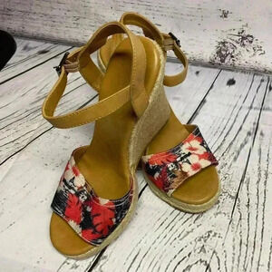 Dolce by MojoMoxy wedge women’s‎ shoe size 9M